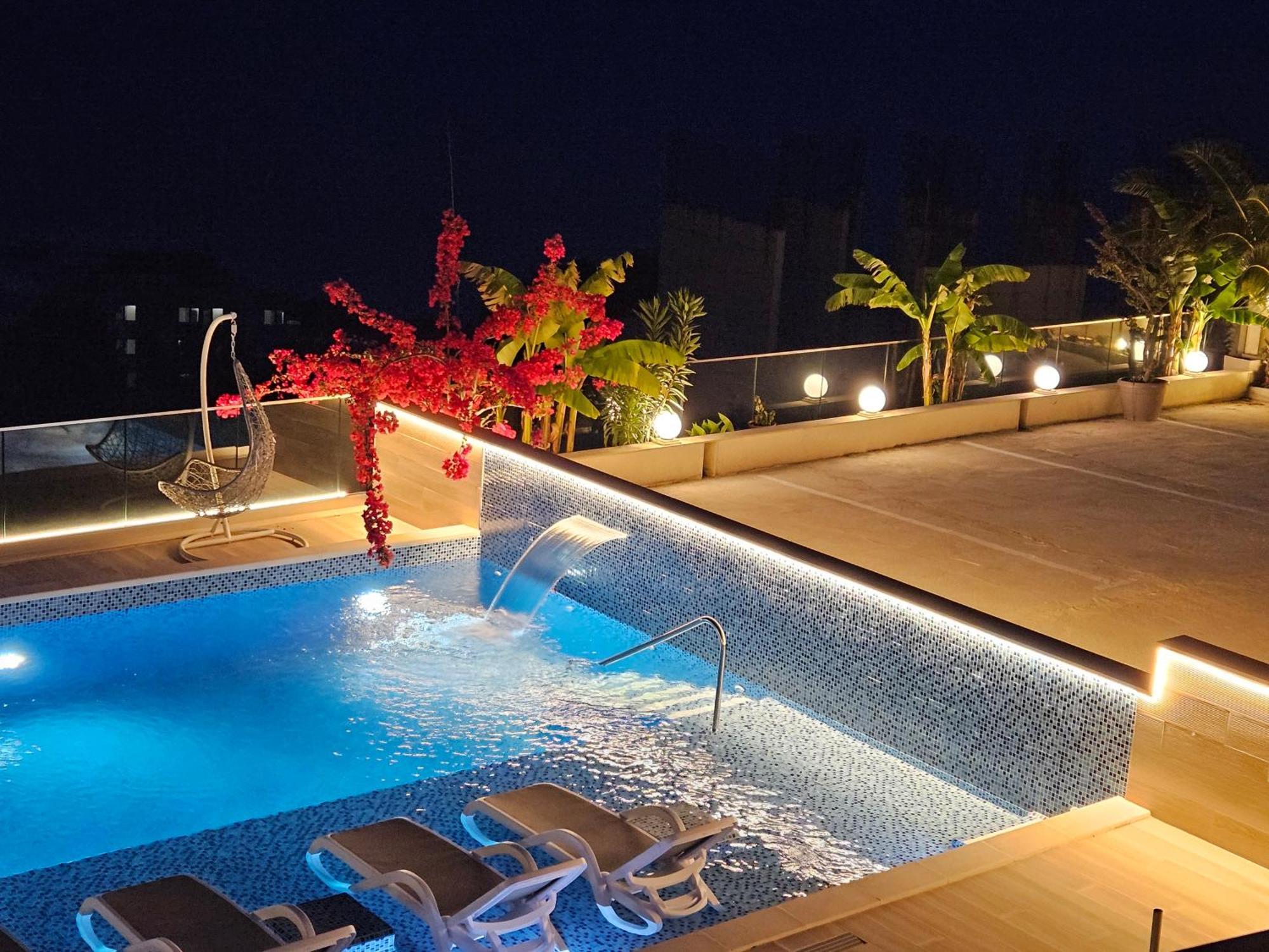 Apartments D'Hermes Ulcinj Exterior photo